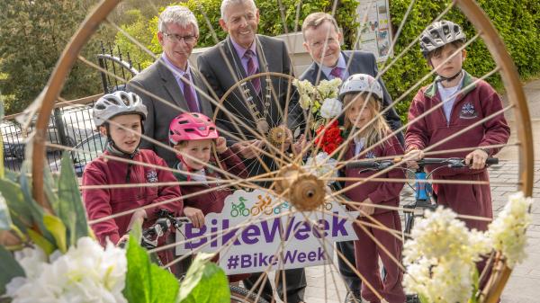 children posing with bikes and mayor cllr frank o Flynn for bike week.