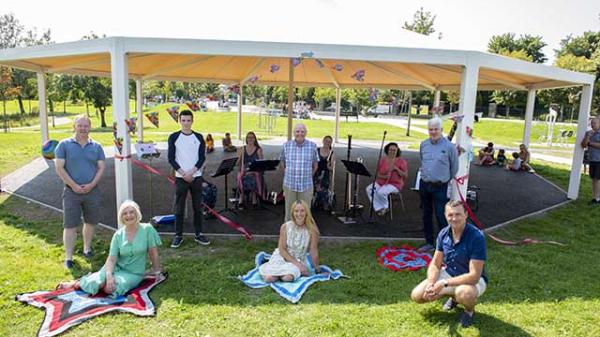 Carrigaline reps at bandstand