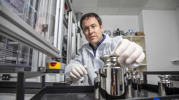 Darren O'Sullivan in lab