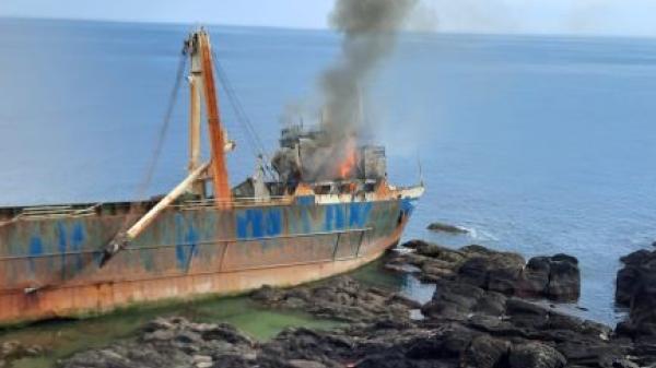 MV Alta Shipwreck Fire, Ballycotton, Co. Cork 29th April 2021