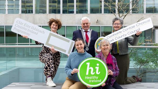  Emma Dwyer, Assistant Arts Officer Cork County Council; Étáin Collins, Arts for Health West Cork; Mayor of the County of Cork, Cllr Frank O’Flynn; Wendy Bond, Social Prescribing Link Worker Dunmanway Family Resource Centre, and Sheelagh Broderick, Senior Health Promotion Officer, HSE, pictured at the announcement that Cork County Council’s Arts Office will deliver Arts and Chats, a project that aims to combat social isolation with creativity, supported by Creative Ireland.