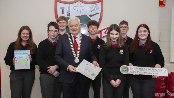 Mayor of the County of Cork, Cllr. Frank O'Flynn with students from Coláiste Fionnchua announcing our second collaboration with social enterprise, Education for Sustainability, bringing an 8-week Climate Literacy Course to eight additional schools in the county.