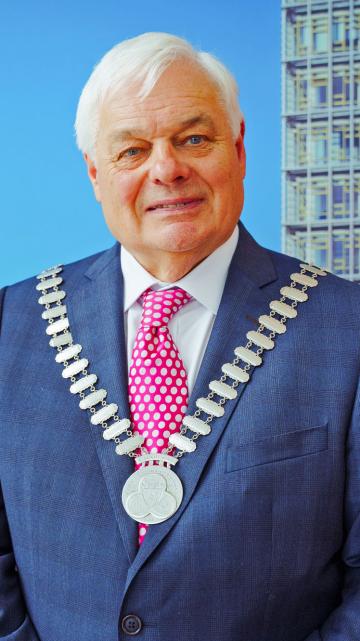 A portrait image of the Mayor of the County of Cork