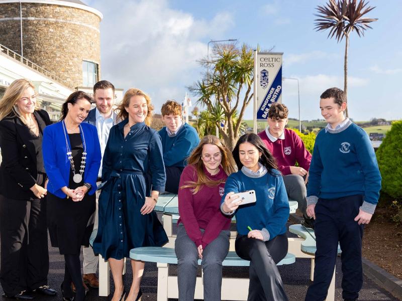 Lisa Finn, Local Enterprise Offices; Deputy Mayor of the County of Cork, Cllr. Deirdre Kelly; Tim Casey, Cork Grassland Services and Judie Russell, Vidacademy with TY students Aaron Murphy; Emilia Danes, Schull Community College; Abbie McCarthy, Clonakilty Community College; Aleksandrs Sahous, Schull Community College and Christopher Harrington, Clonakilty Community College.  Unlocking Entrepreneurial Spirit; Over 300 TY students from schools around West Cork attended a special Student Enterprise Conference