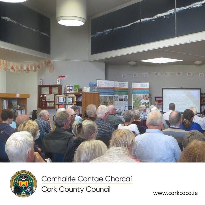 An image of a crowd in a library